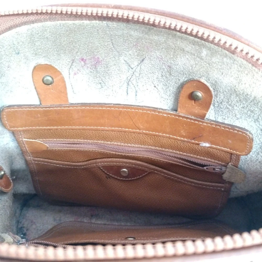 Dooney & Bourke this dooney